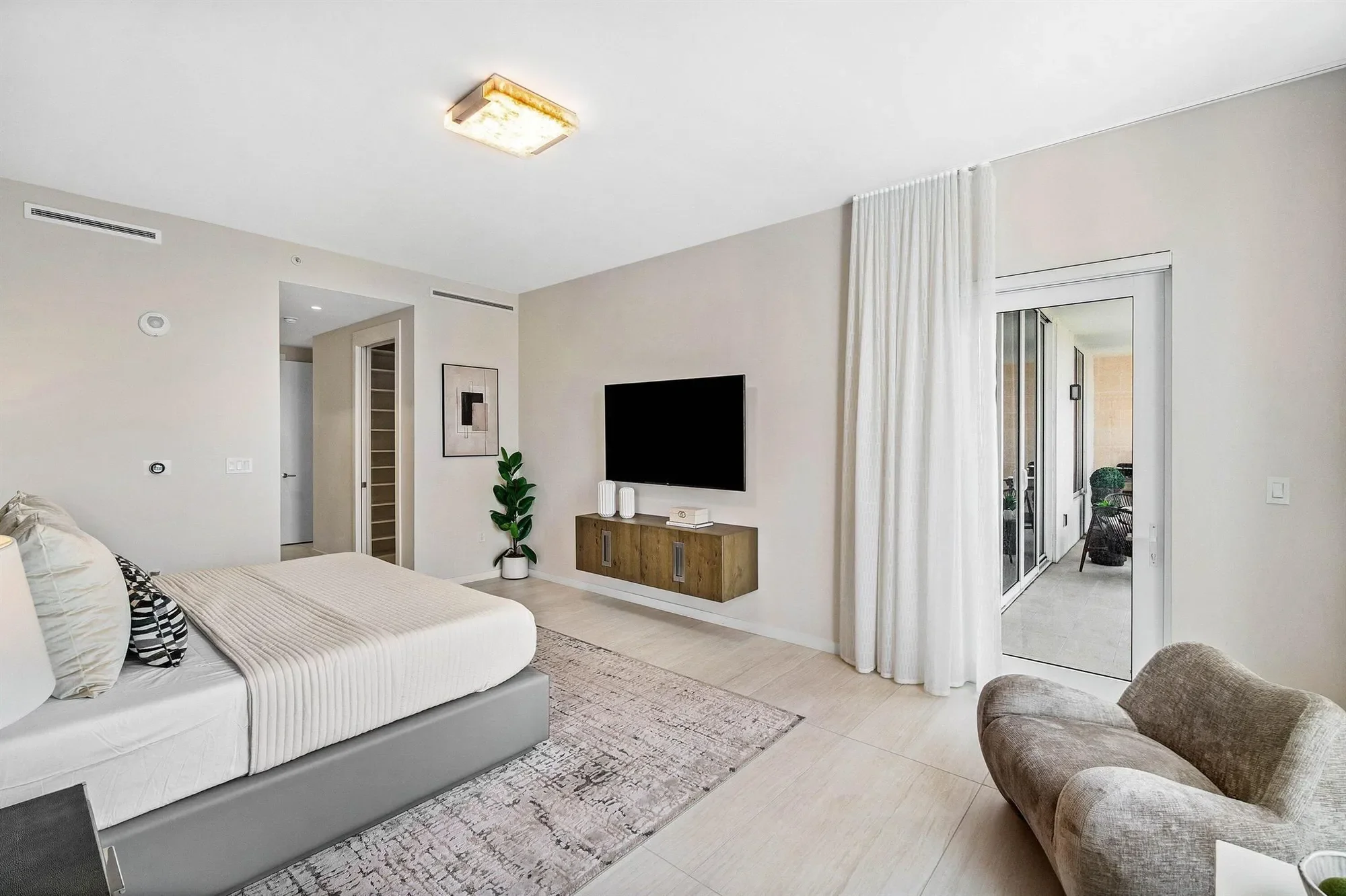 200 SE Mizner Boulevard, Boca Raton, Florida, United States. - Photo 15