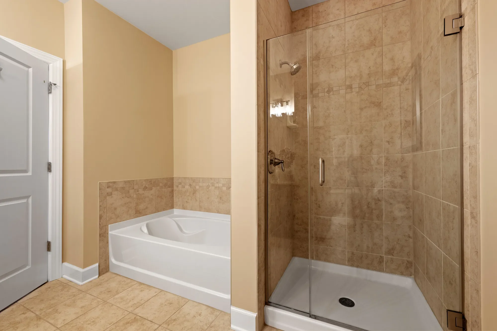 8 E Kennedy Avenue Unit# 206, Hinsdale, IL 60521, Hinsdale, Illinois, United States. - Photo 6