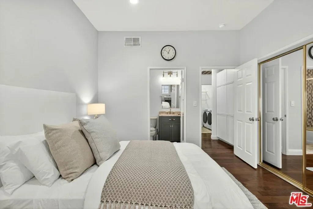 315 N Swall Drive 103, Beverly Hills, California, United States. - Photo 37