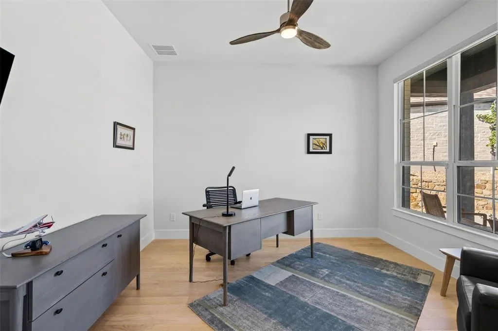 14201 Chamberlain Court, Fort Worth, Texas, United States. - Photo 6