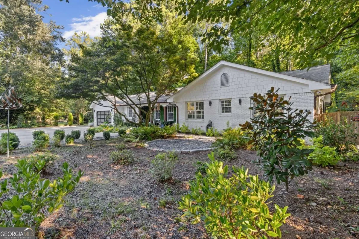 1905 Gainsborough DR, Chamblee, Georgia, United States. - Photo 49