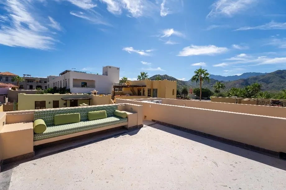 Exterior photo 11