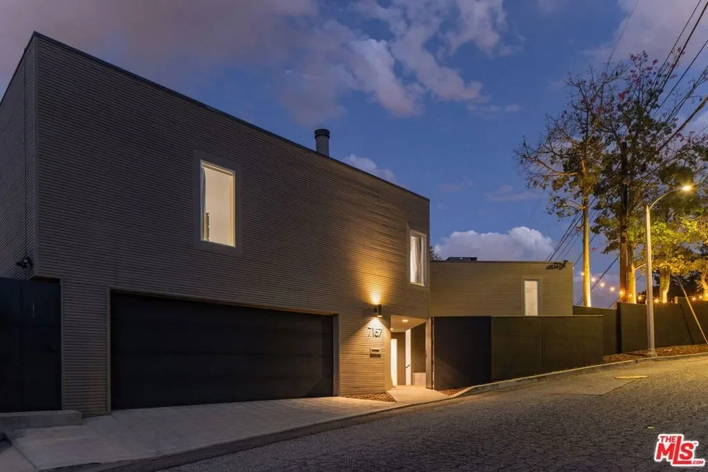 7187 Macapa Drive, Los Angeles, California, United States. - Photo 8