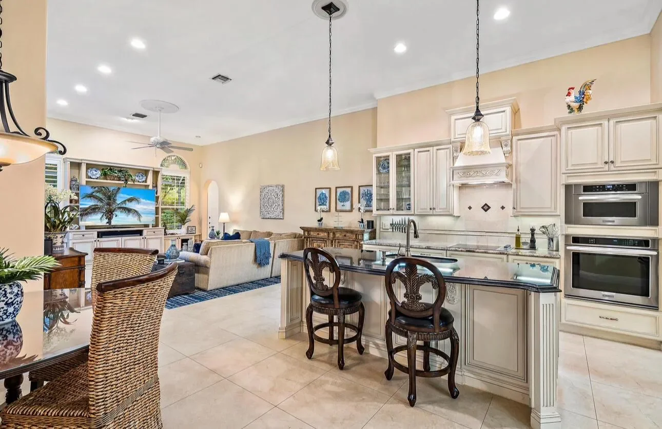 10625 Oak Meadow Lane, Wellington, Florida, United States. - Photo 2