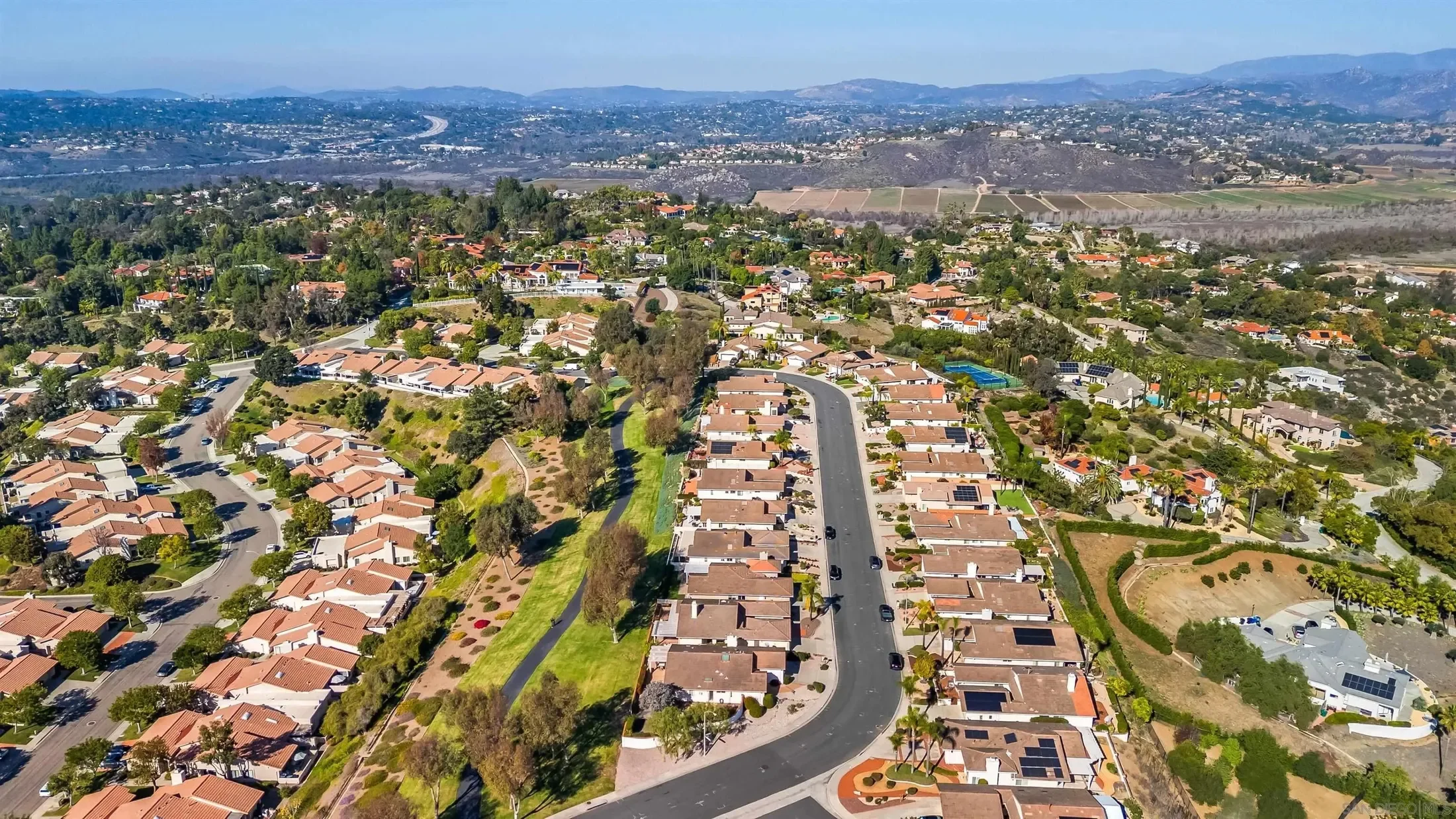18113 Calle Estepona, San Diego, California, United States. - Photo 39