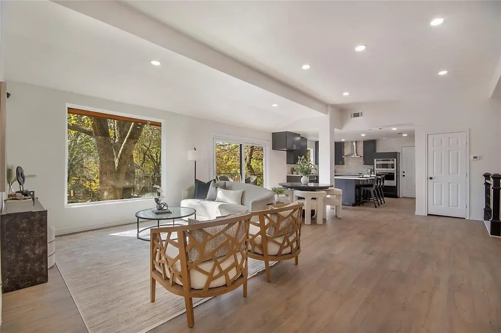 2510 Gladiolus Lane, Dallas, Texas, United States. - Photo 3