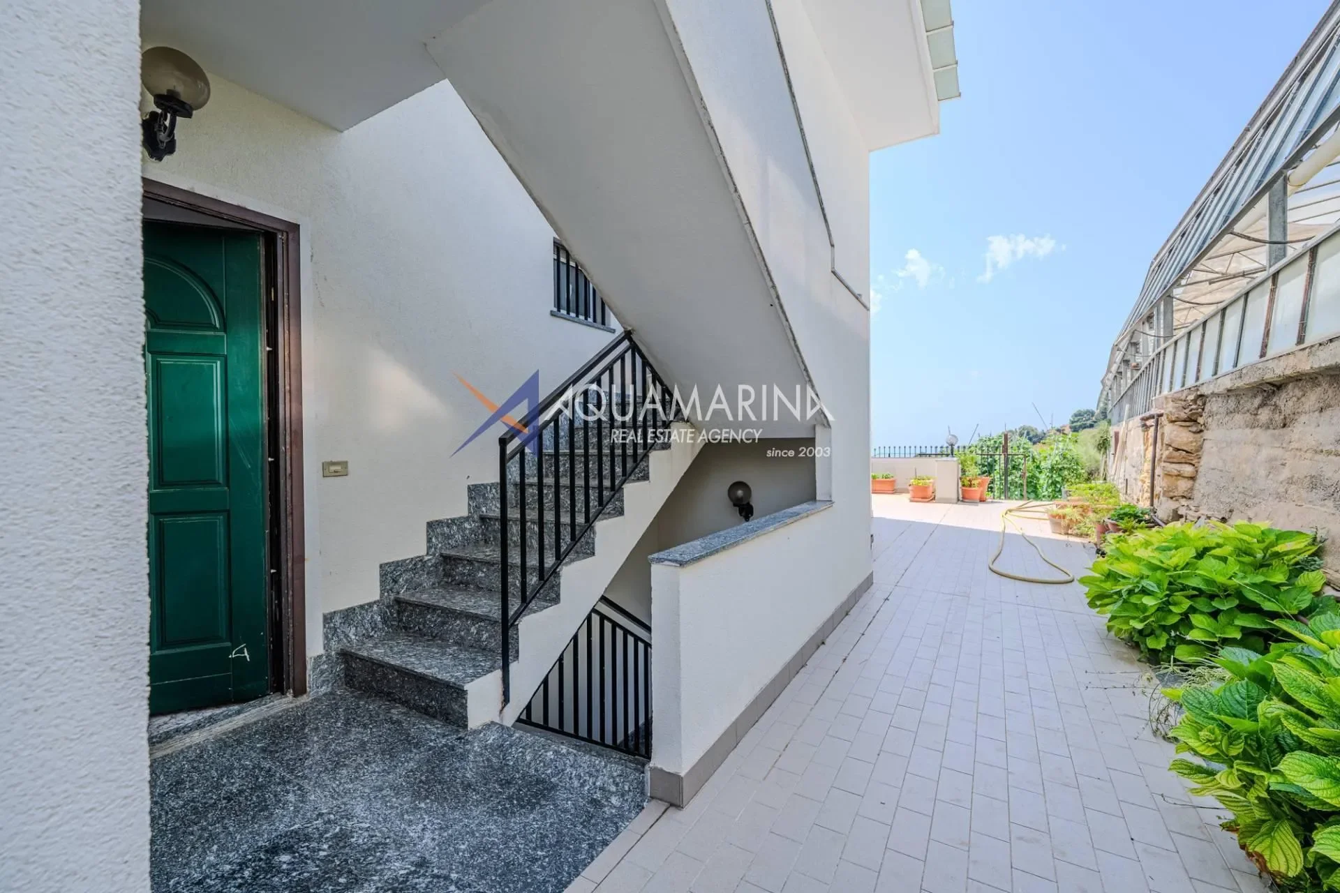 BORDIGHERA (IM), VILLA WITH A PANORAMIC SEA VIEW!