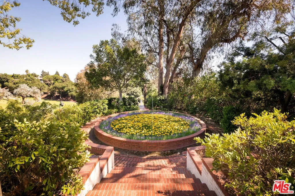 10934 Bellagio Road, Los Angeles, California, United States. - Photo 1