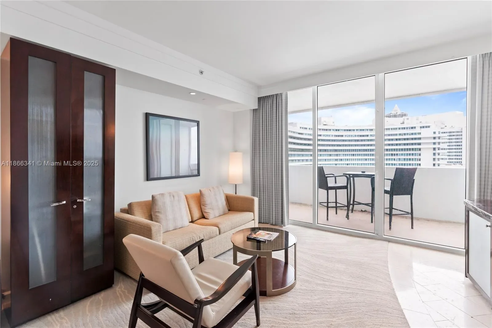 4391 Collins Ave 803, Miami Beach, Florida, United States. - Photo 5