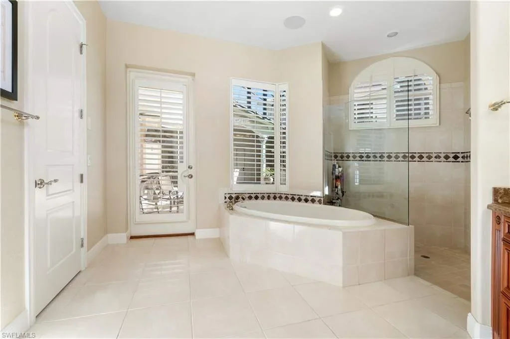 245 Charleston CT, Naples, FL, 34110, USA, Bonita Springs, Florida, United States. - Photo 20