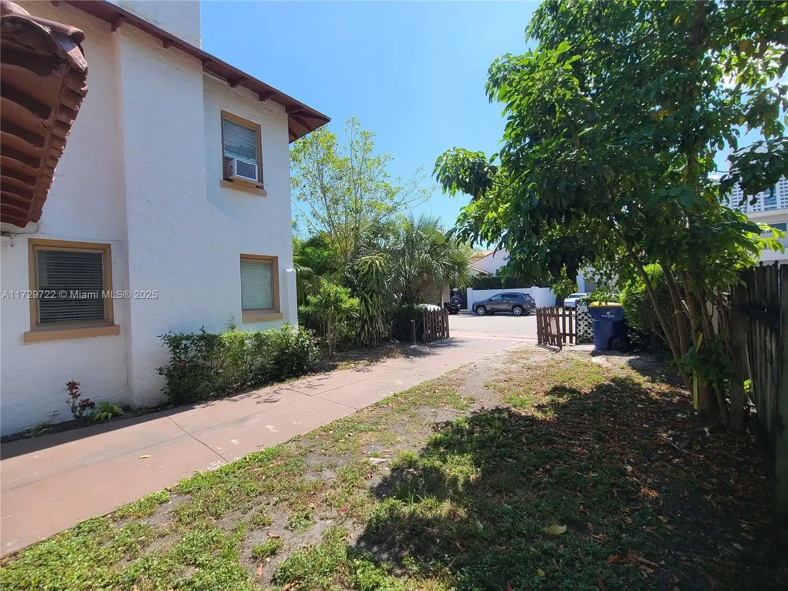 1311 15th Ter, Miami Beach, Florida, United States. - Photo 13