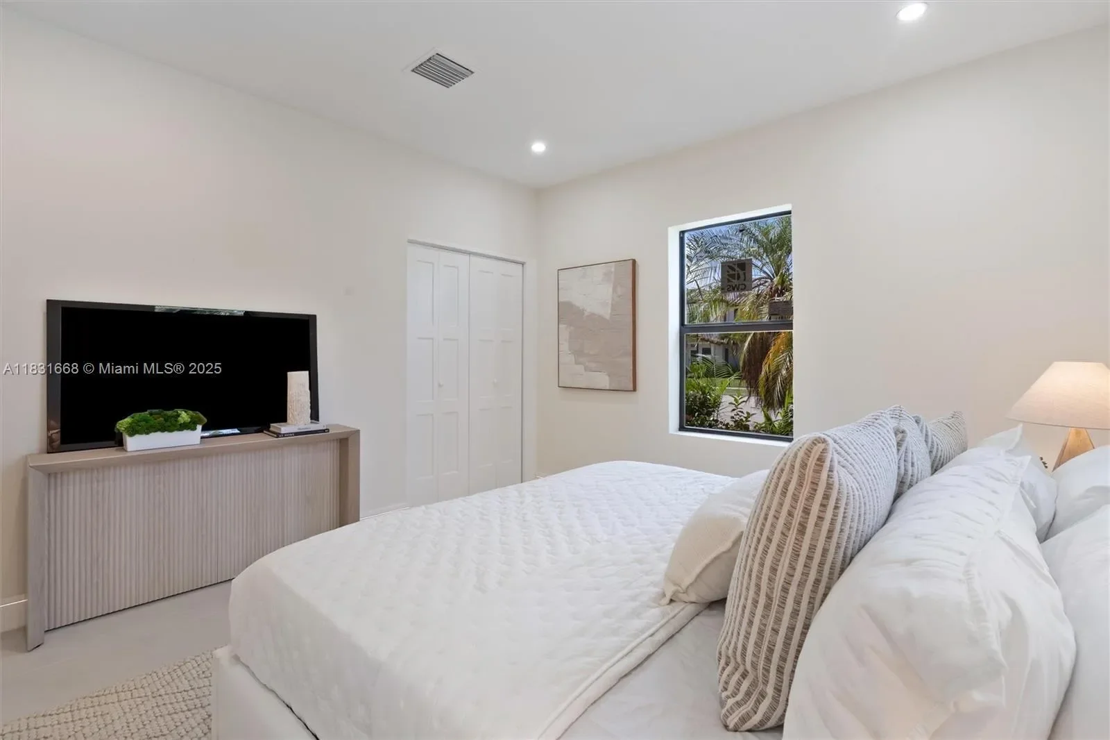 1108 Harrison St, Hollywood, Florida, United States. - Photo 9