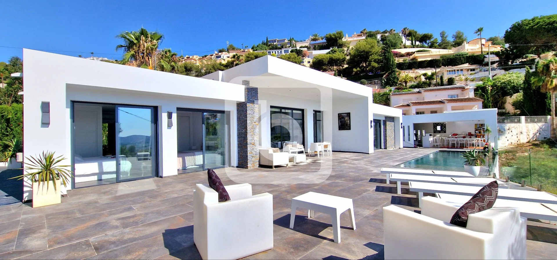 Exterior photo 7