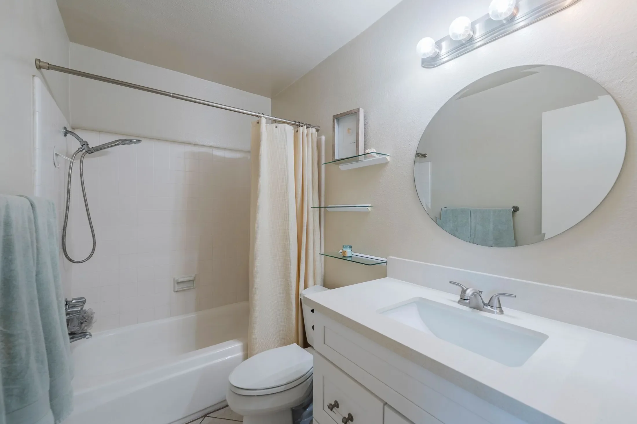 1108 Camino Real , Redondo Beach, CA 90277, Torrance, California, United States. - Photo 14