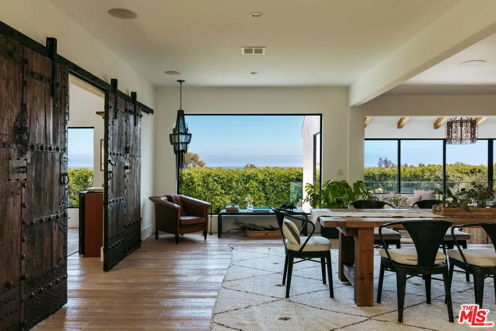 27860 Winding Way, Malibu, California, United States. - Photo 22