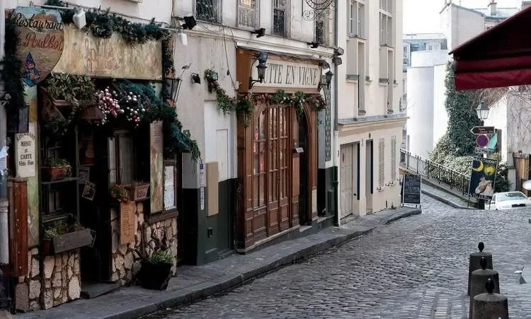 Paris, Île-de-France, France. - Photo 7