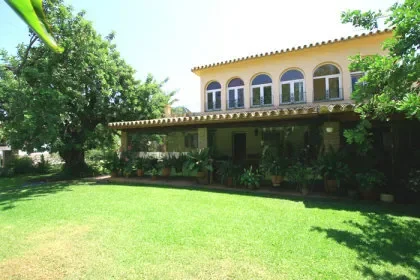 Exterior photo 12