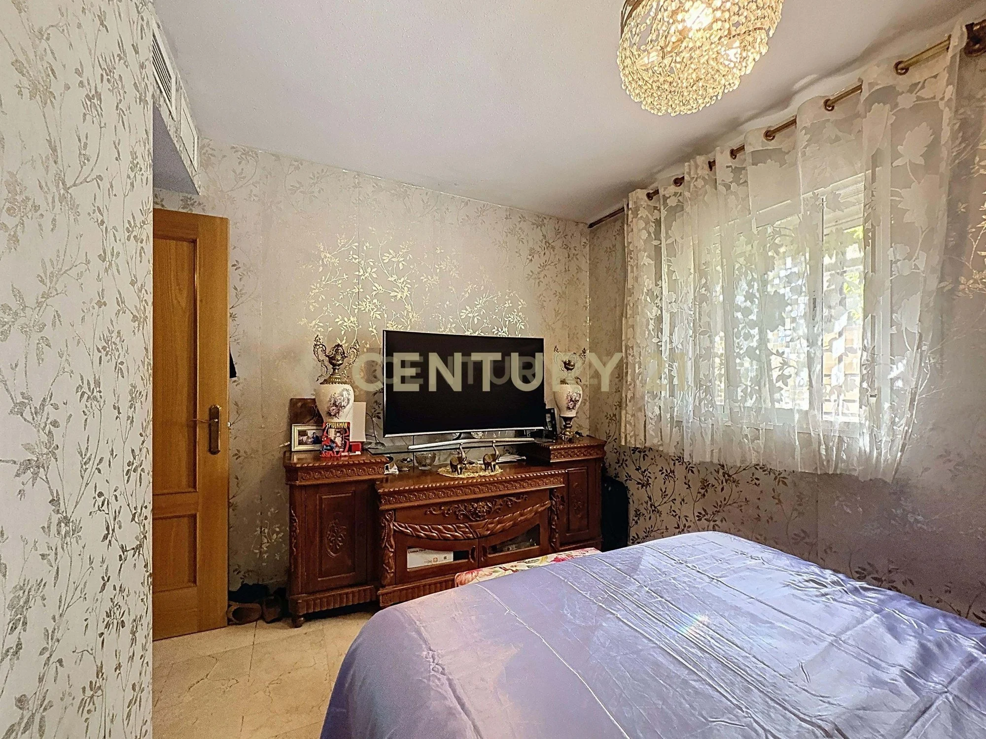 Gallery photo 8