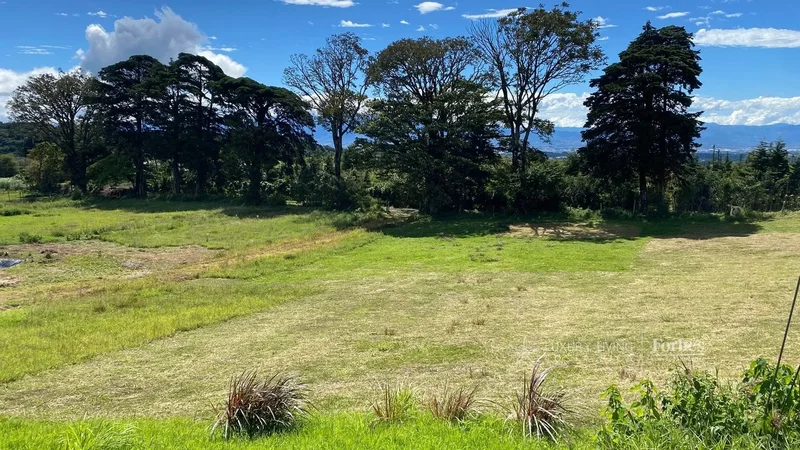 21243 - Fraijanes de Poás Mixed-Use Land 7,097 m², Dual Access