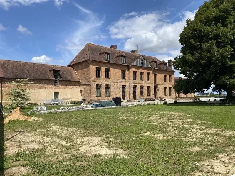 Saint-André-sur-Cailly Manor house