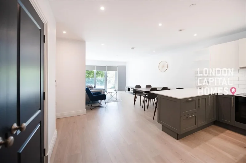 Chapman House, Filmworks Walk, London, England, United Kingdom. - Photo 2