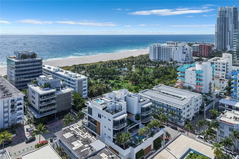 304 Ocean Dr 102, Miami Beach, Florida, United States. - Photo 7