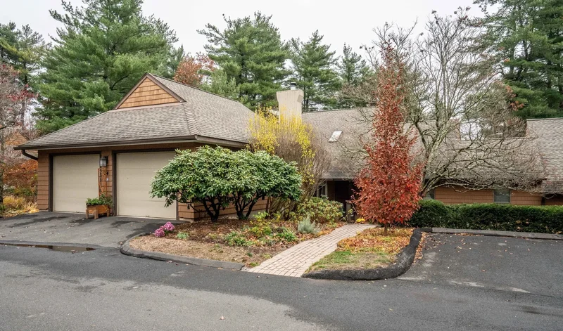 34 Cary Lane #34, Bloomfield, CT 06002 MLS#:24138974