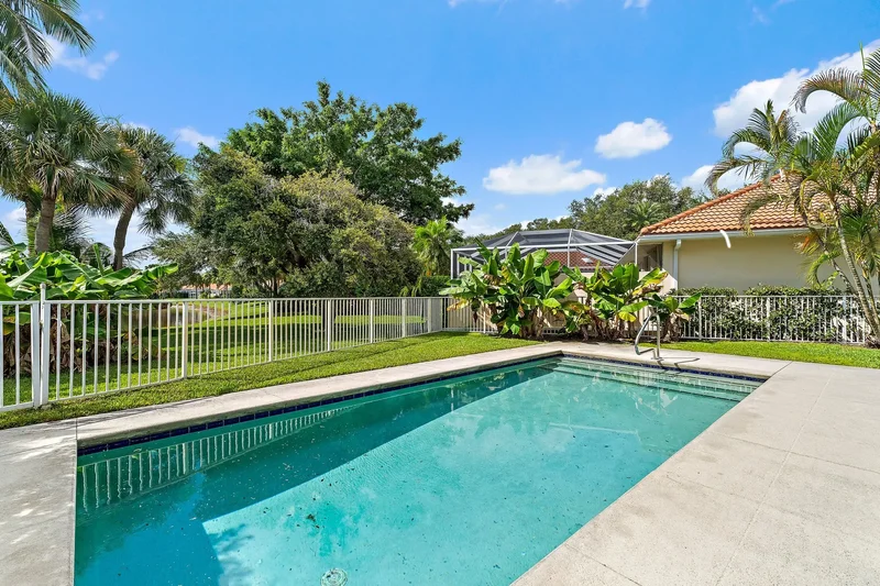 216 E Tall Oaks Circle , Palm Beach Gardens, FL 33410, Palm Beach Gardens, Florida, United States. - Photo 27