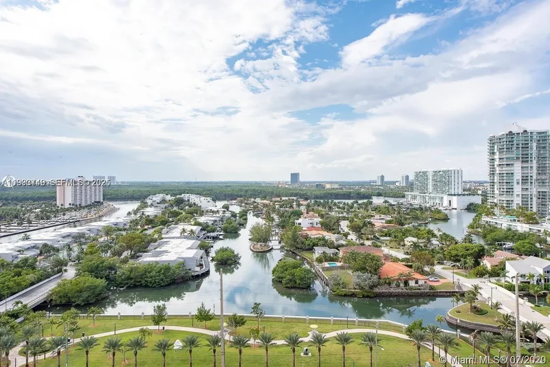 16051 Collins Ave, Golden Beach, Florida, United States. - Photo 13