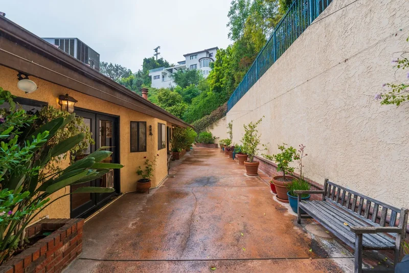 1242 Angelo Drive , Beverly Hills, CA 90210, Beverly Hills, California, United States. - Photo 12