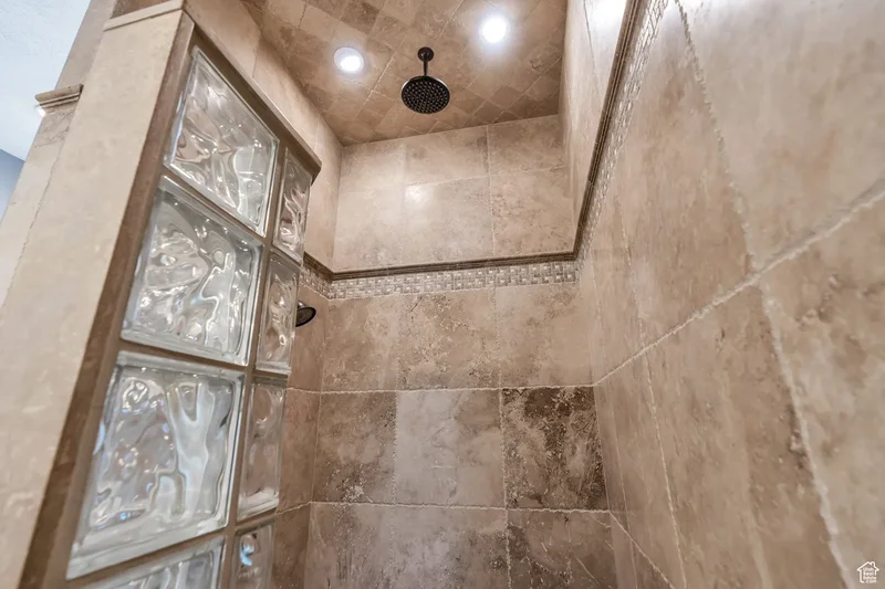 9967 N 6670 W, Highland, UT 84003, Highland, Utah, United States. - Photo 23