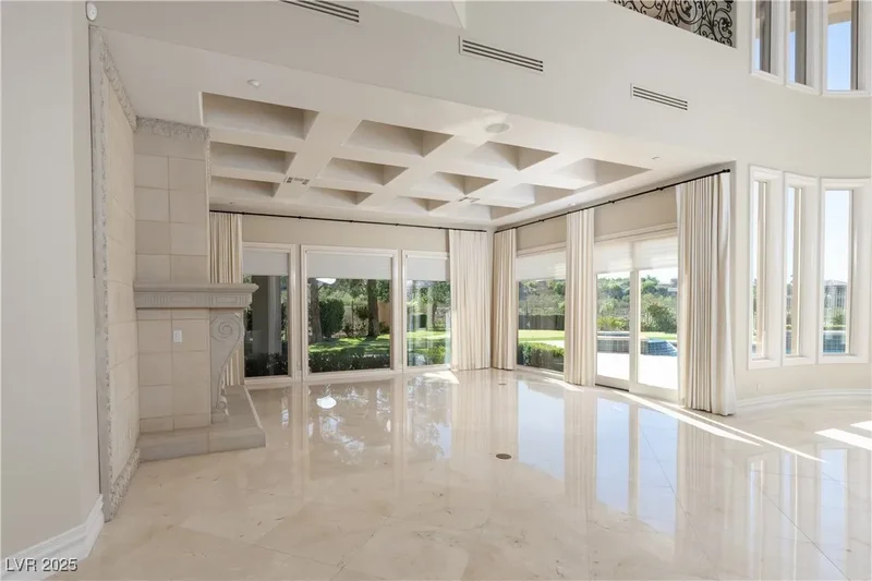 17 Mountain Cove Court, Henderson, Nevada, United States. - Photo 9