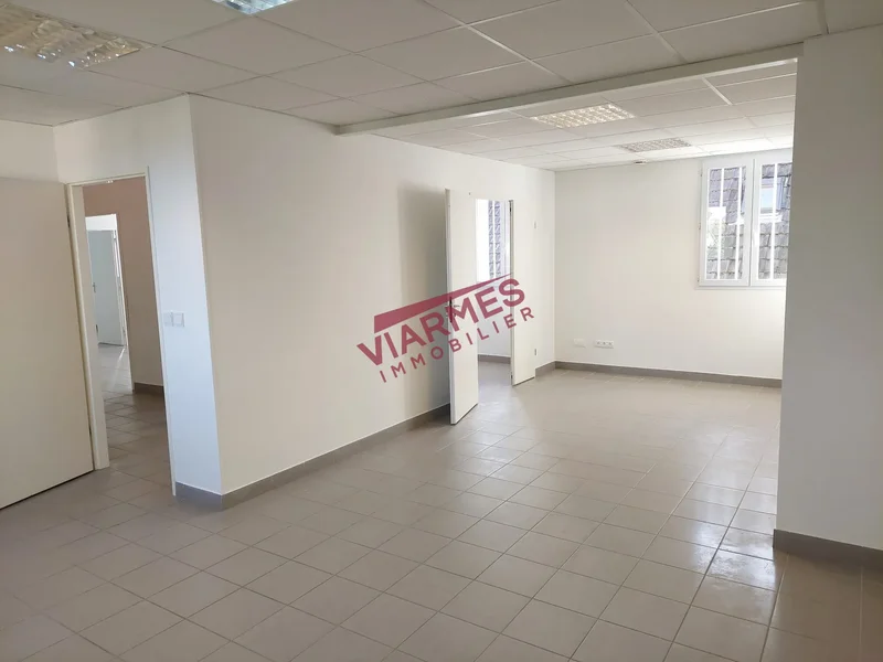 Viarmes, Viarmes, Viarmes, Île-de-France, France. - Photo 9