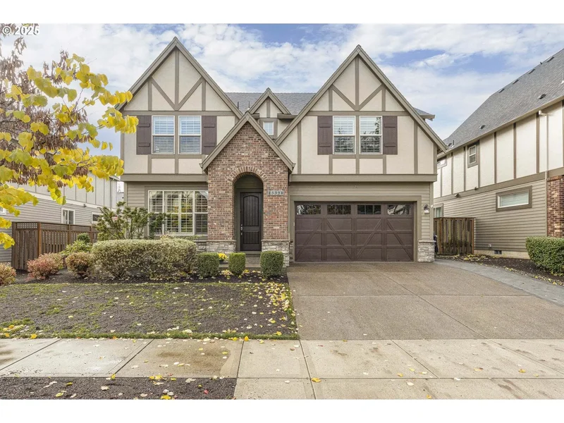 4 Bedrooms Single Family Detached