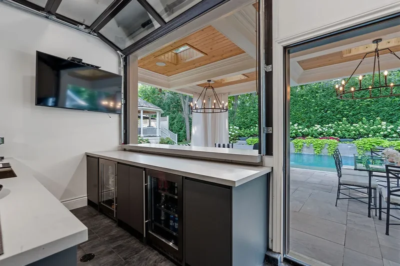 347 E Hart Crescent, Burlington, ON L7N 1P8, Canada, Burlington, Ontario, Canada. - Photo 32