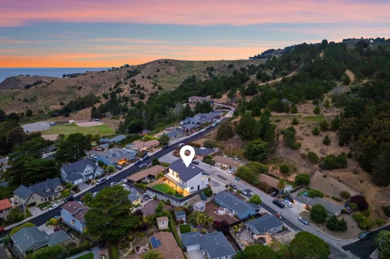 1016 Escalero Avenue, Pacifica, California, United States. - Photo 49
