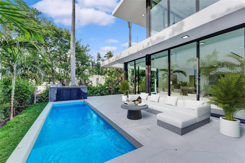 2130 S MIAMI AVE, Miami, Florida, United States. - Photo 50
