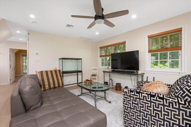 4 Clock Tower Lane, Old Westbury, NY 11568, Old Westbury, New York, United States. - Photo 23