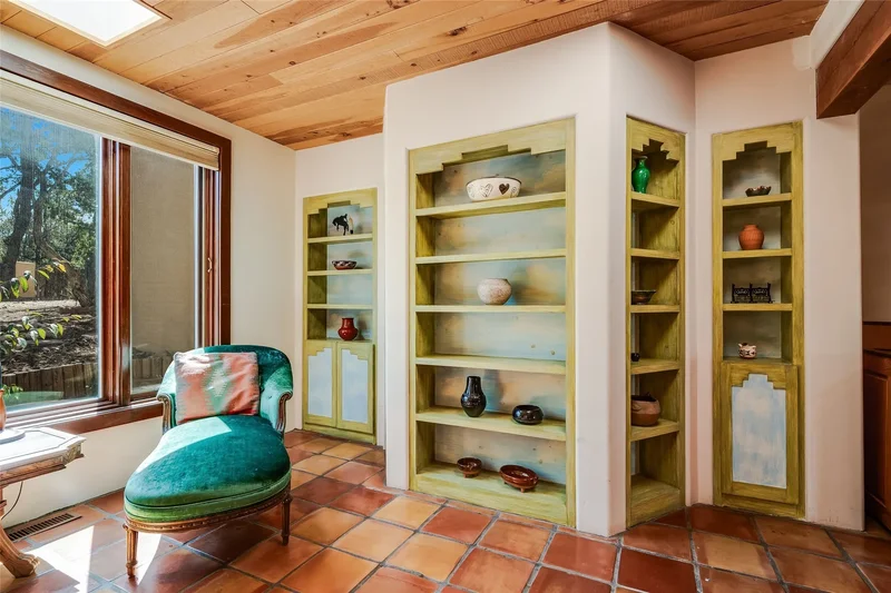 1073 Encantado Drive , Santa Fe, NM 87501, Santa Fe, New Mexico, United States. - Photo 65