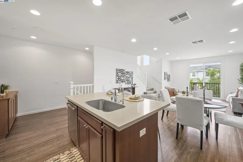 2336 Carbondale Way, Dublin, California, United States. - Photo 4