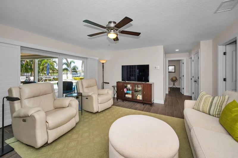 2057 Kansas Ave NE, St Petersburg, FL 33703, St. Petersburg, Florida, United States. - Photo 36