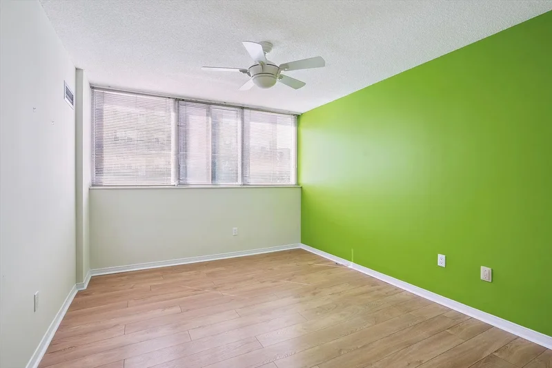 10 Tichester Rd  501, Toronto, ON M5P 3M4, Toronto, Ontario, Canada. - Photo 28