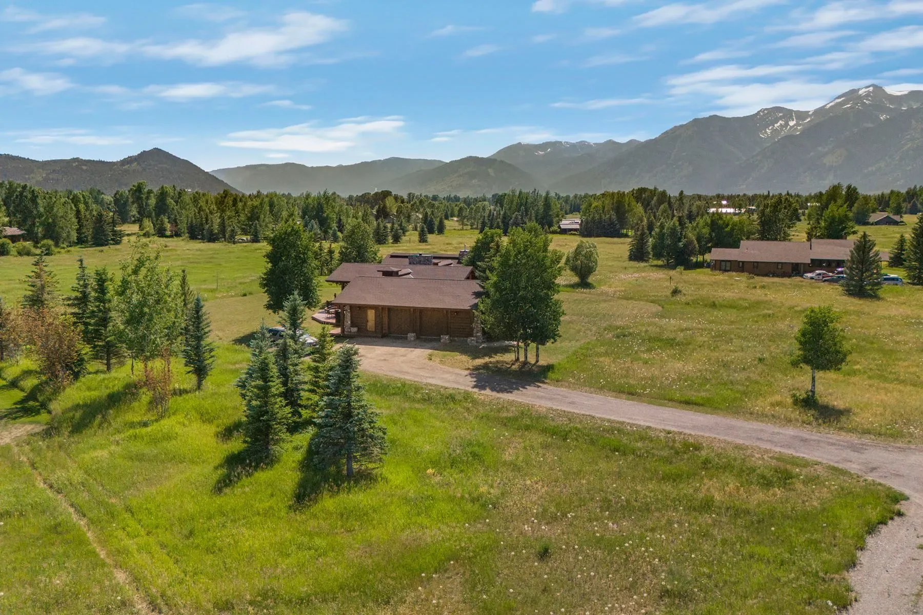 450 E Oatgrass Road , Jackson, WY 83001, Jackson, Wyoming, United States. - Photo 35