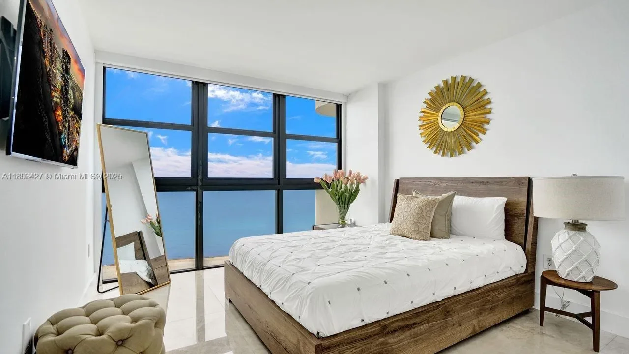 5757 Collins Ave 1605, Miami Beach, Florida, United States. - Photo 17