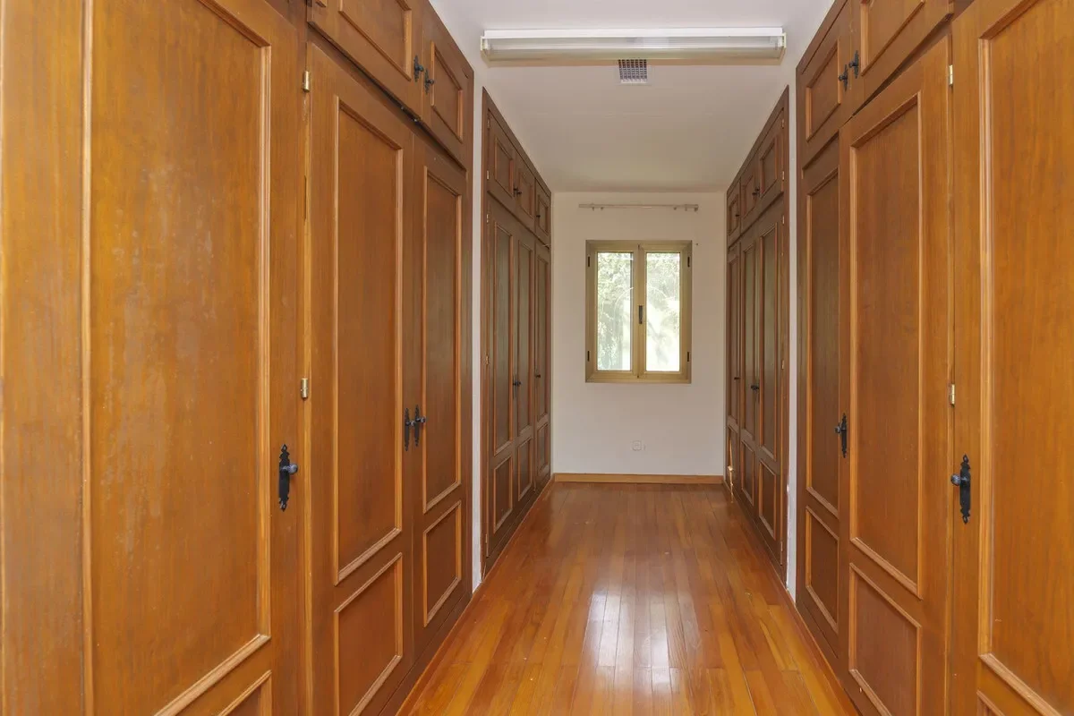 Gallery photo 6