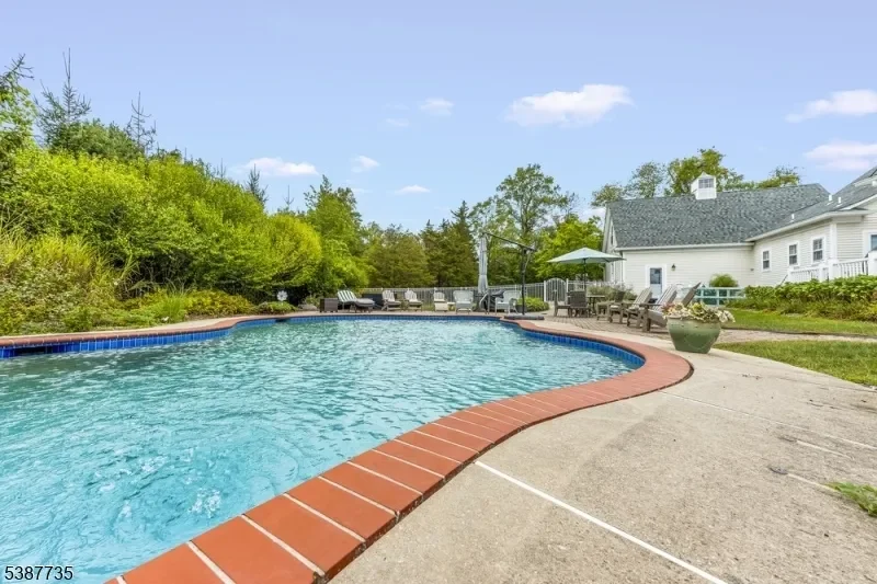 2 Glencree Ln, Clinton Twp., NJ 08833, Lebanon, New Jersey, United States. - Photo 27
