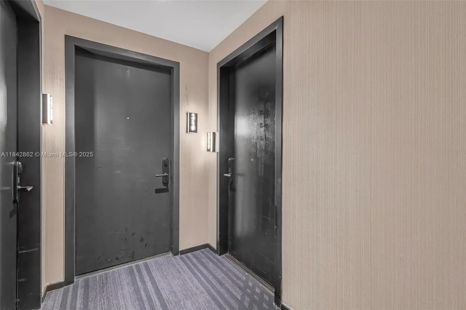 398 NE 5th St 1711, Miami, Florida, United States. - Photo 5