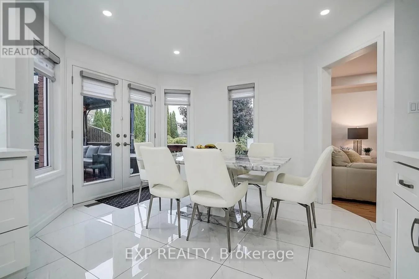 14 PRINCE DRIVE, Bradford West Gwillimbury, Ontario, Canada. - Photo 14