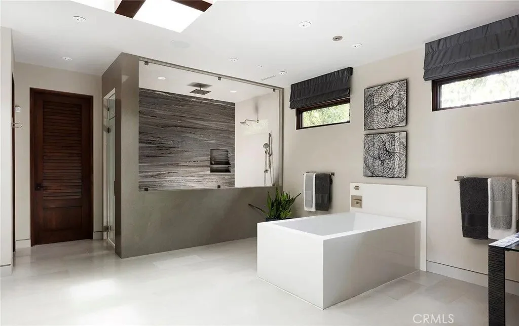 Gallery photo 4