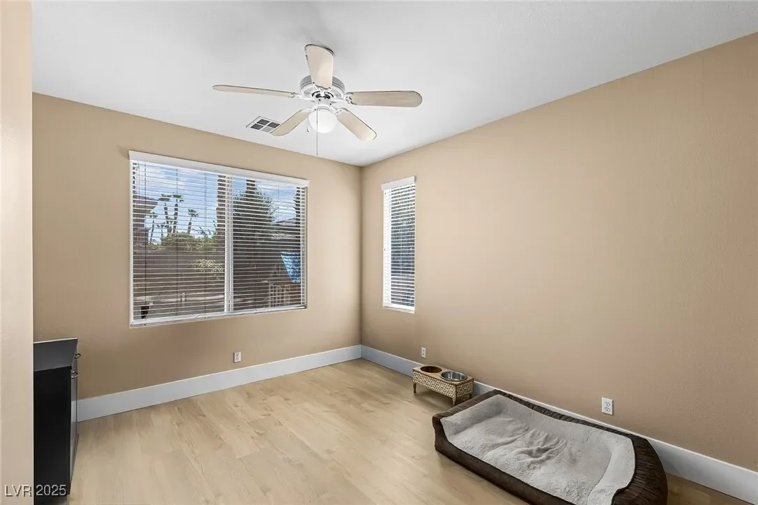 700 Pinnacle Heights Lane, Las Vegas, Nevada, United States. - Photo 36